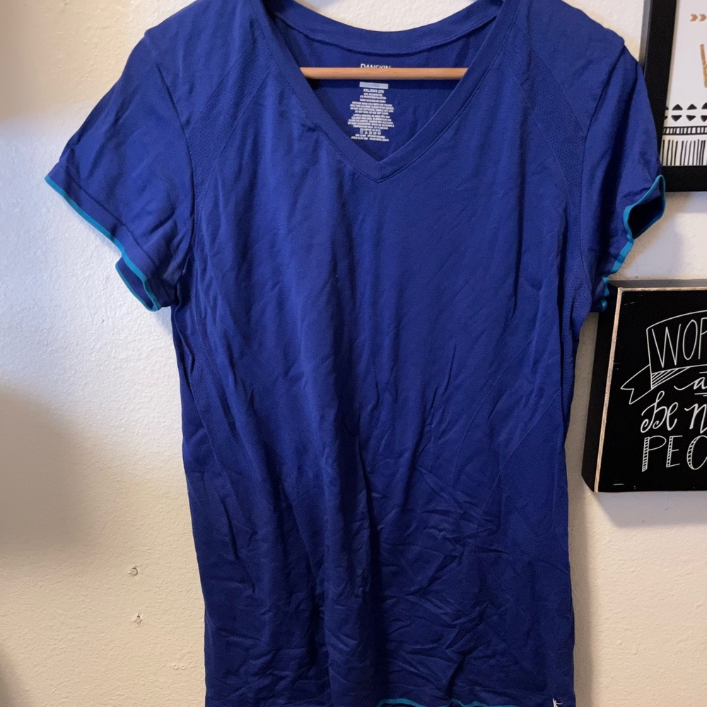 Danskin t-shirt